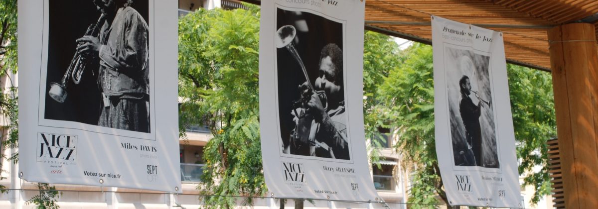 Exclusive holiday lets on the French Rivera - Jazz festival signs
