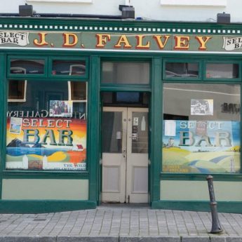 Holiday homes Kerry - Falveys pub exterior