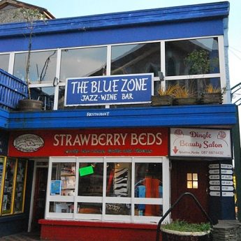 Exclusive holiday rentals Kerry - Blue zone restaurant exterior