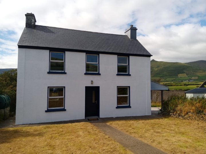 Exclusive holiday cottage on the Wild Atlantic Way - Close exterior