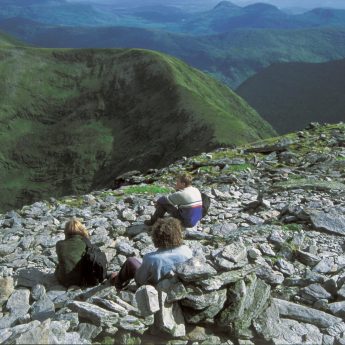 Exclusive holiday cottages Kerry - Macgillycuddy Reeks hike