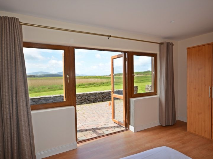 Holiday Letting on the Wild Atlantic Way - Downstairs bedroom view