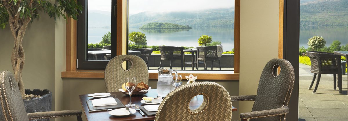 Holiday rentals Ireland - Restaurant view of Lough Lein