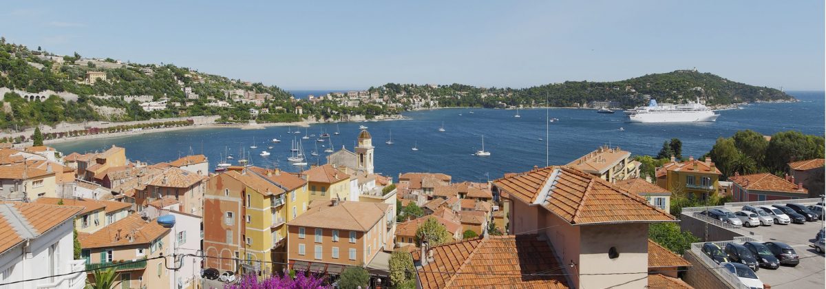 Holiday Villas on the French Rivera - Villefranche-sur-mer village view