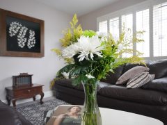 Holiday rentals Ireland - Living area and coffee table