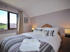 Holiday homes Kerry - Main bedroom