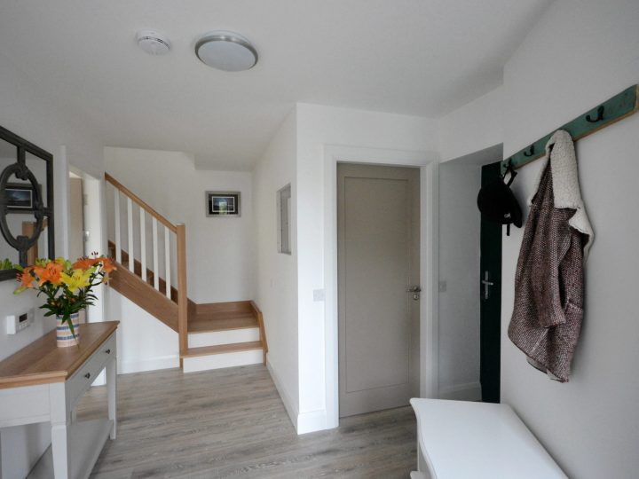 Holiday homes Dingle - Hall and Stairway