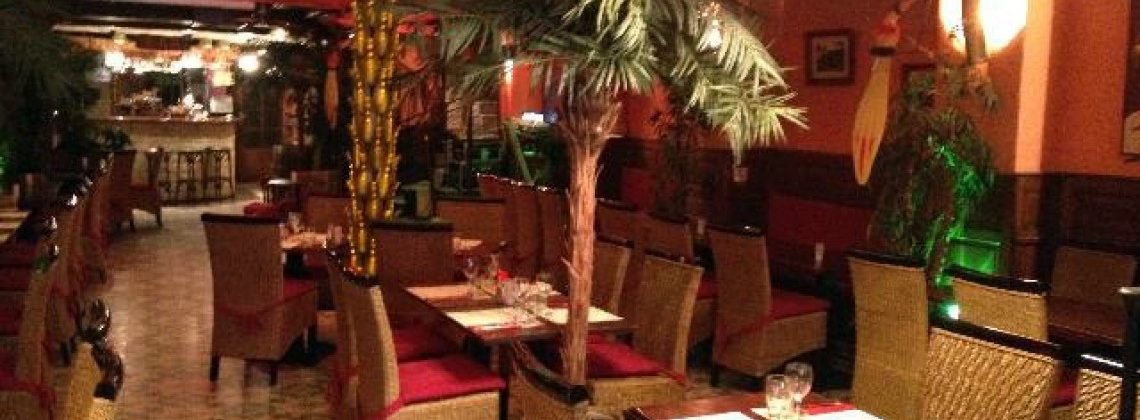 5 Star holiday letting on the French Rivera - La Havane restaurant interior