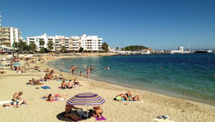 Holiday lets Ibiza - Santa Eulalia beach