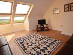 Exclusive holiday rentals on the Wild Atlantic Way - Upstairs lounge