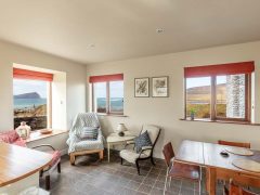 Exclusive holiday rentals Kerry - Diner with view