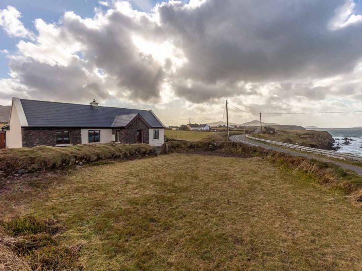 Holiday rentals Kerry - Duinin Cottage exterior House