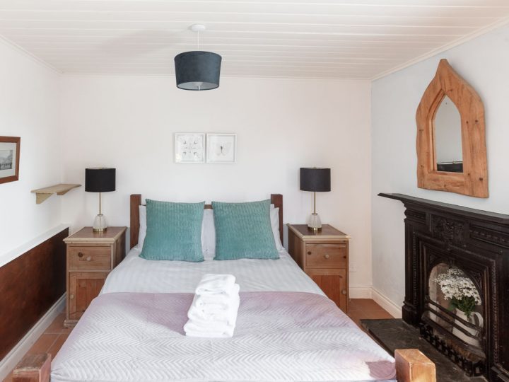 Holiday cottages Wild Atlantic Way - Double bed close up