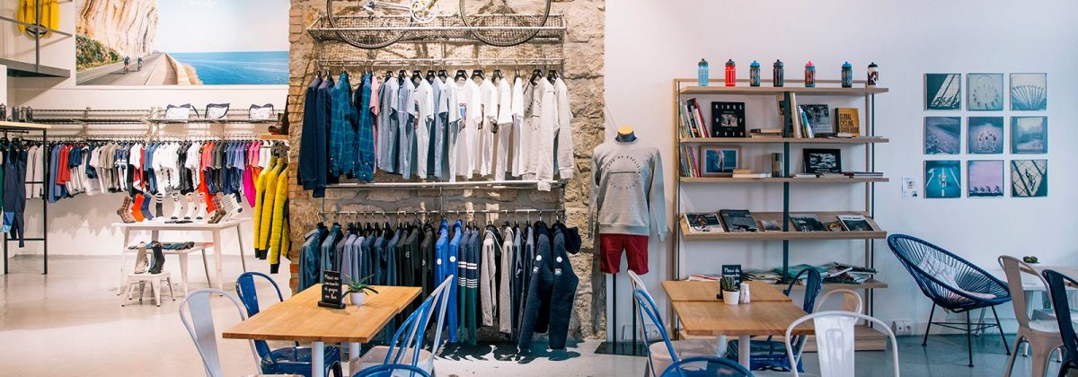 Boutique apartment in Nice - Inside Cafe and Cycling wear shop