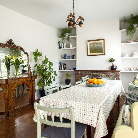 Kirrary townhouse dining area